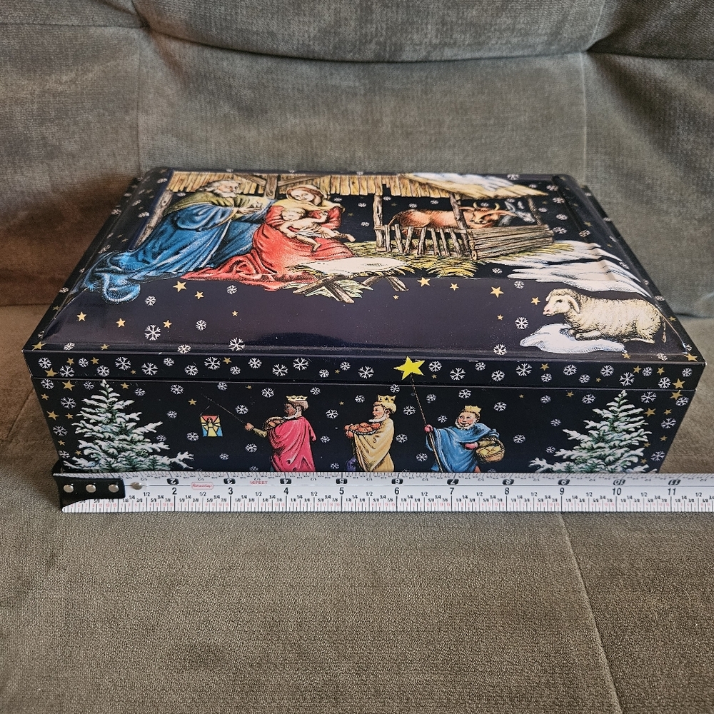 Nativity Scene German Tin Cookie Box E. Otto Schmidt - Picture 8 of 8